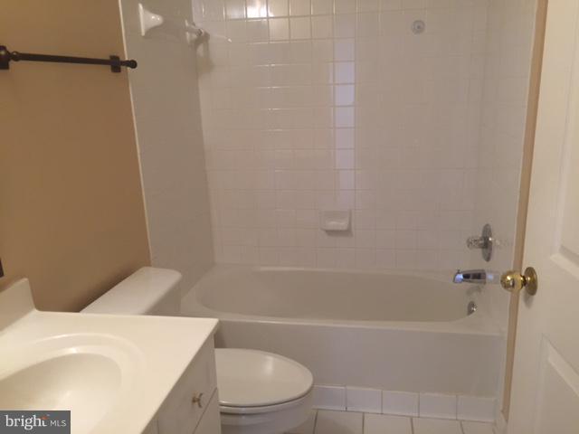 WESTBRIAR - Residential Lease