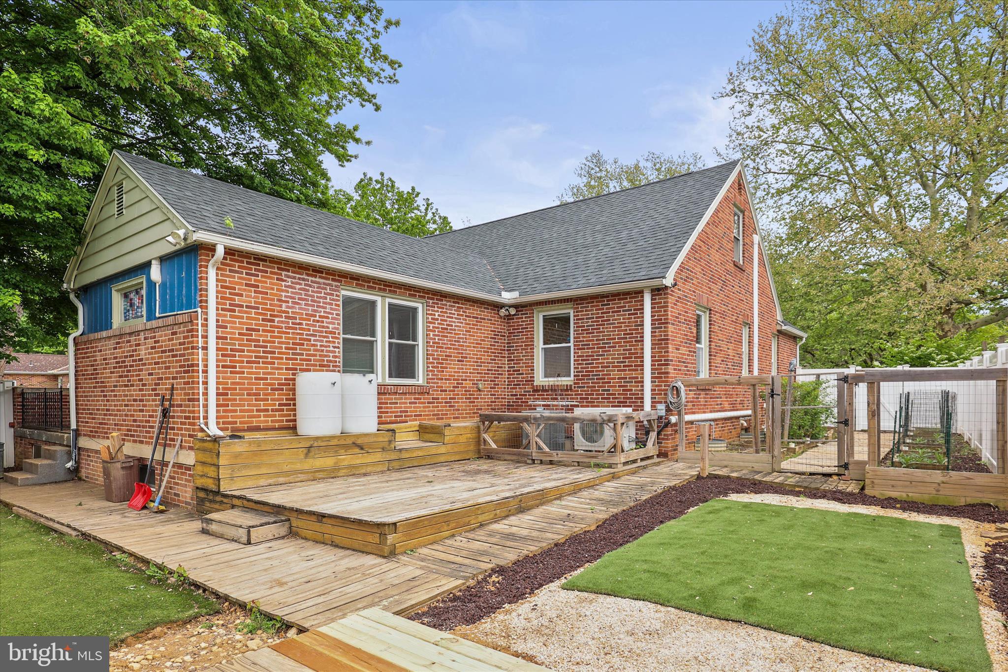 FAYFIELD - Residential