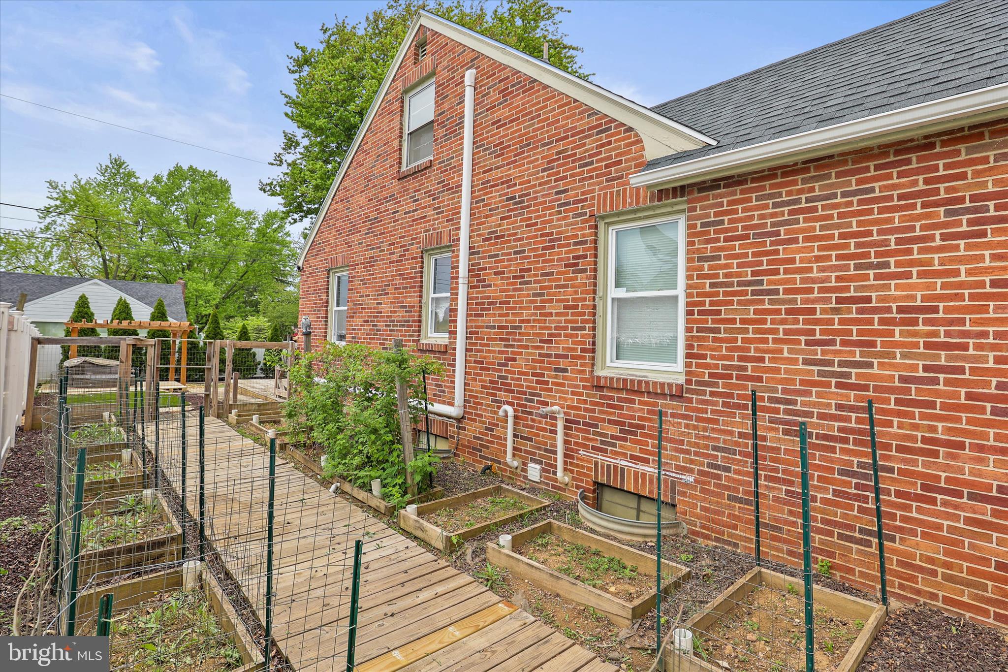 FAYFIELD - Residential