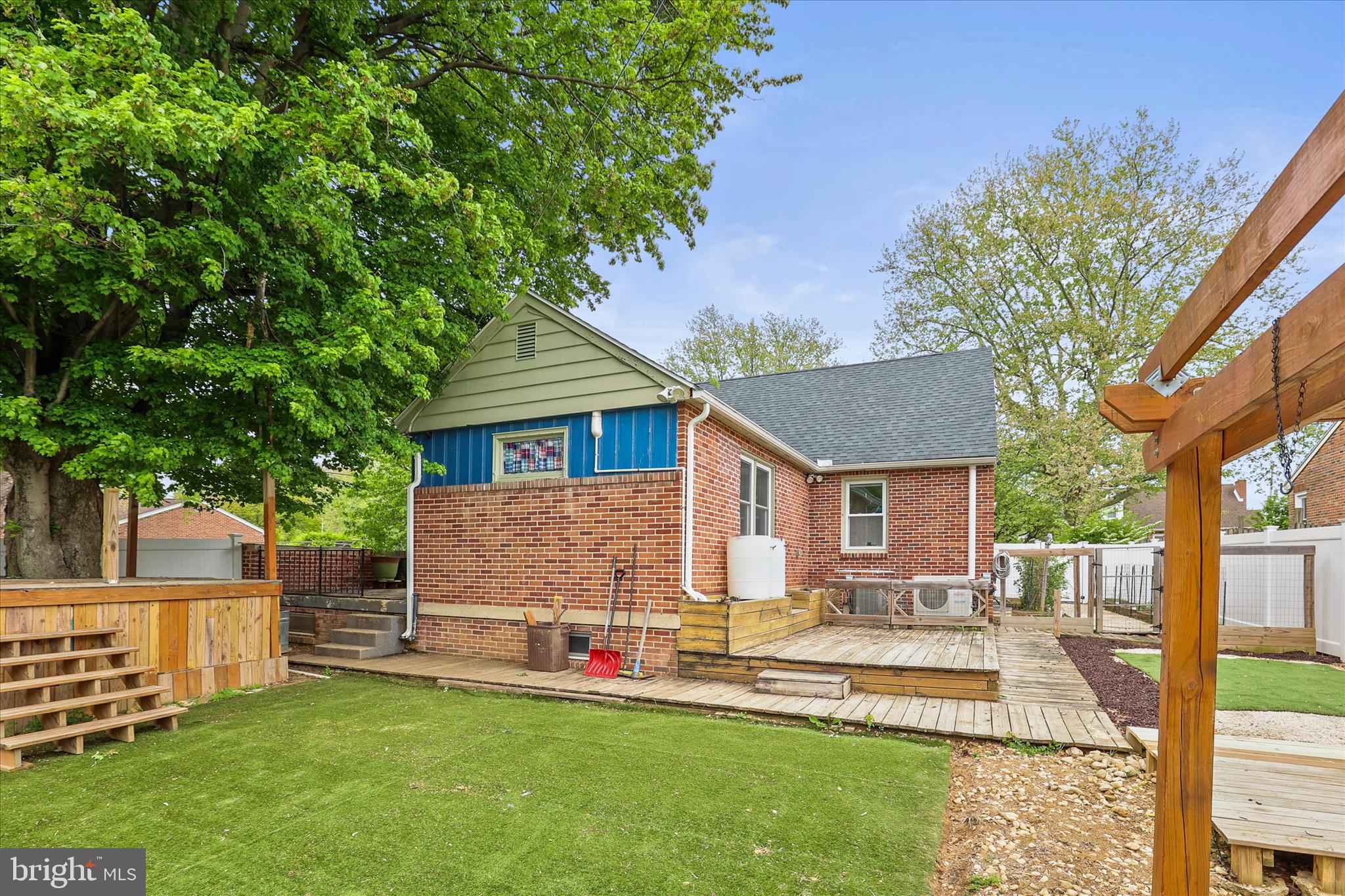 FAYFIELD - Residential