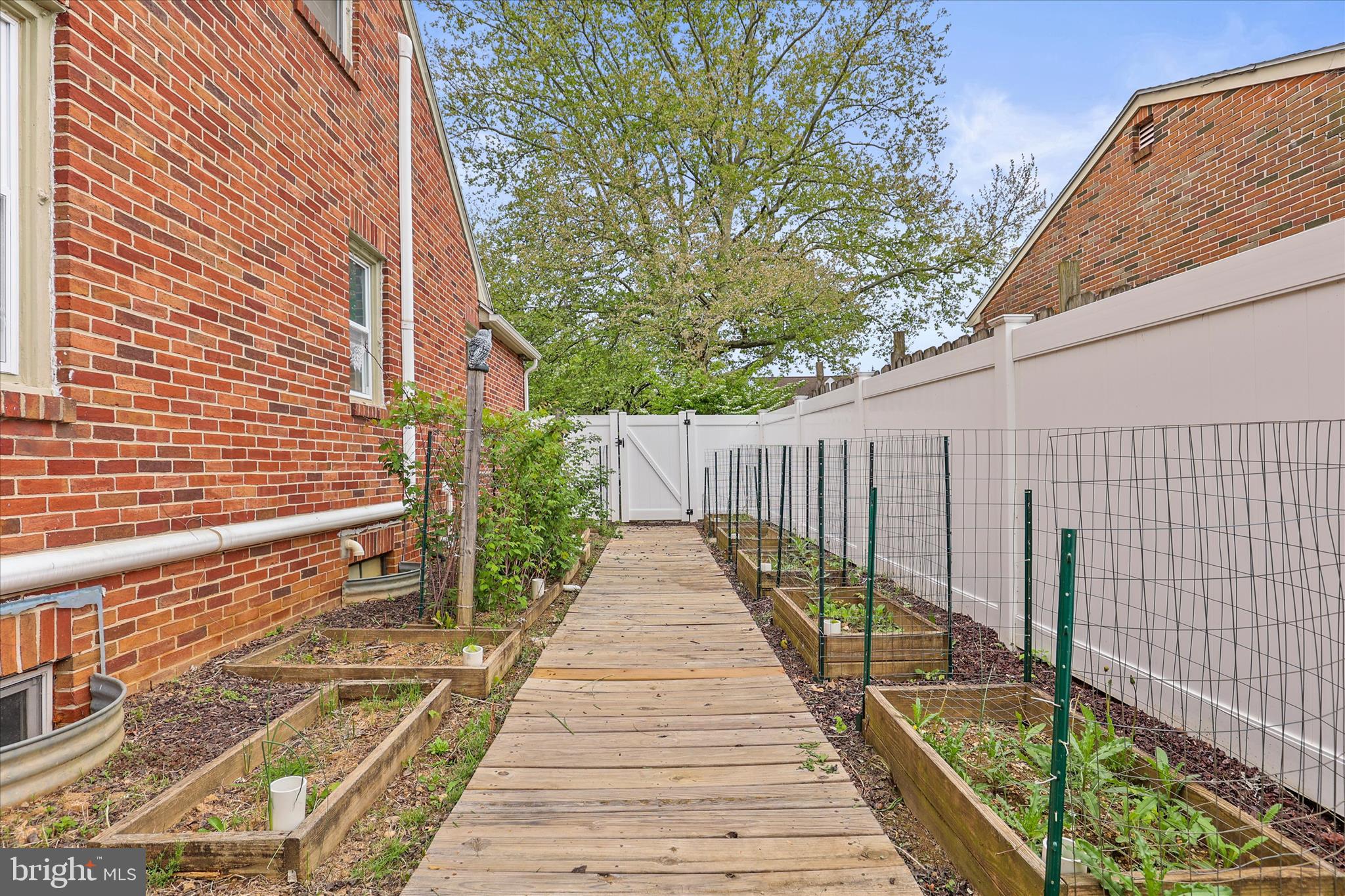 FAYFIELD - Residential