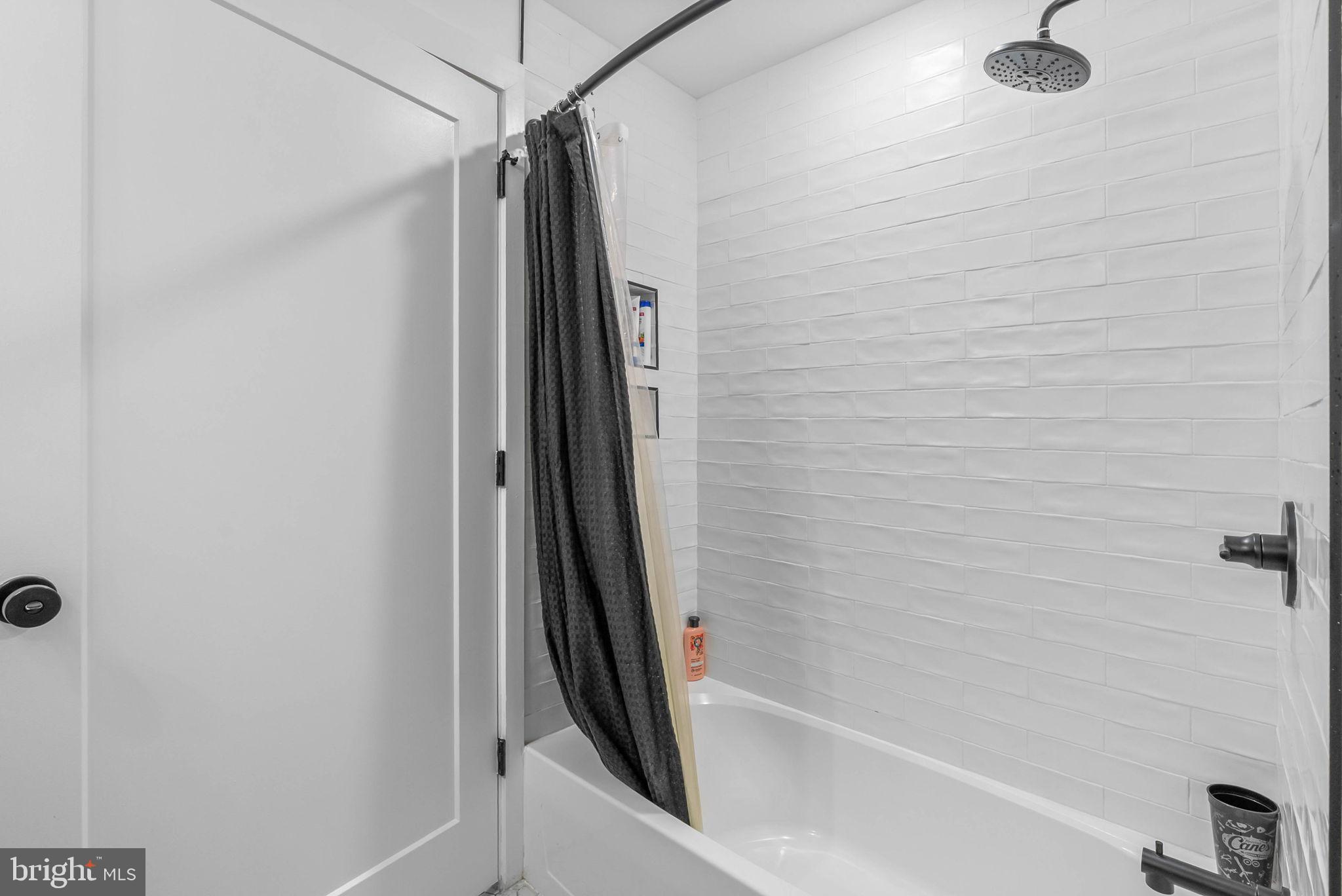 FRANCISVILLE - Residential