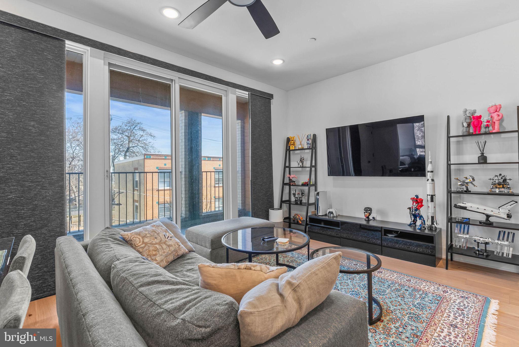 FRANCISVILLE - Residential