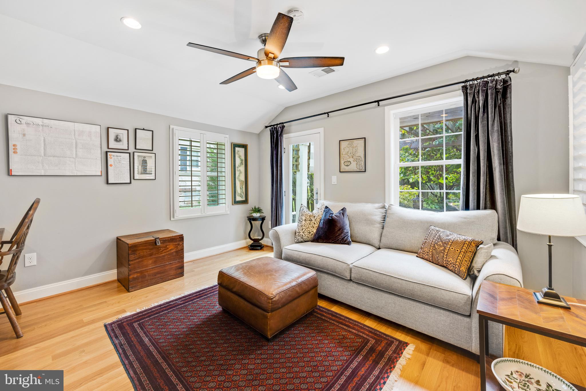 NEW ALEXANDRIA - Residential