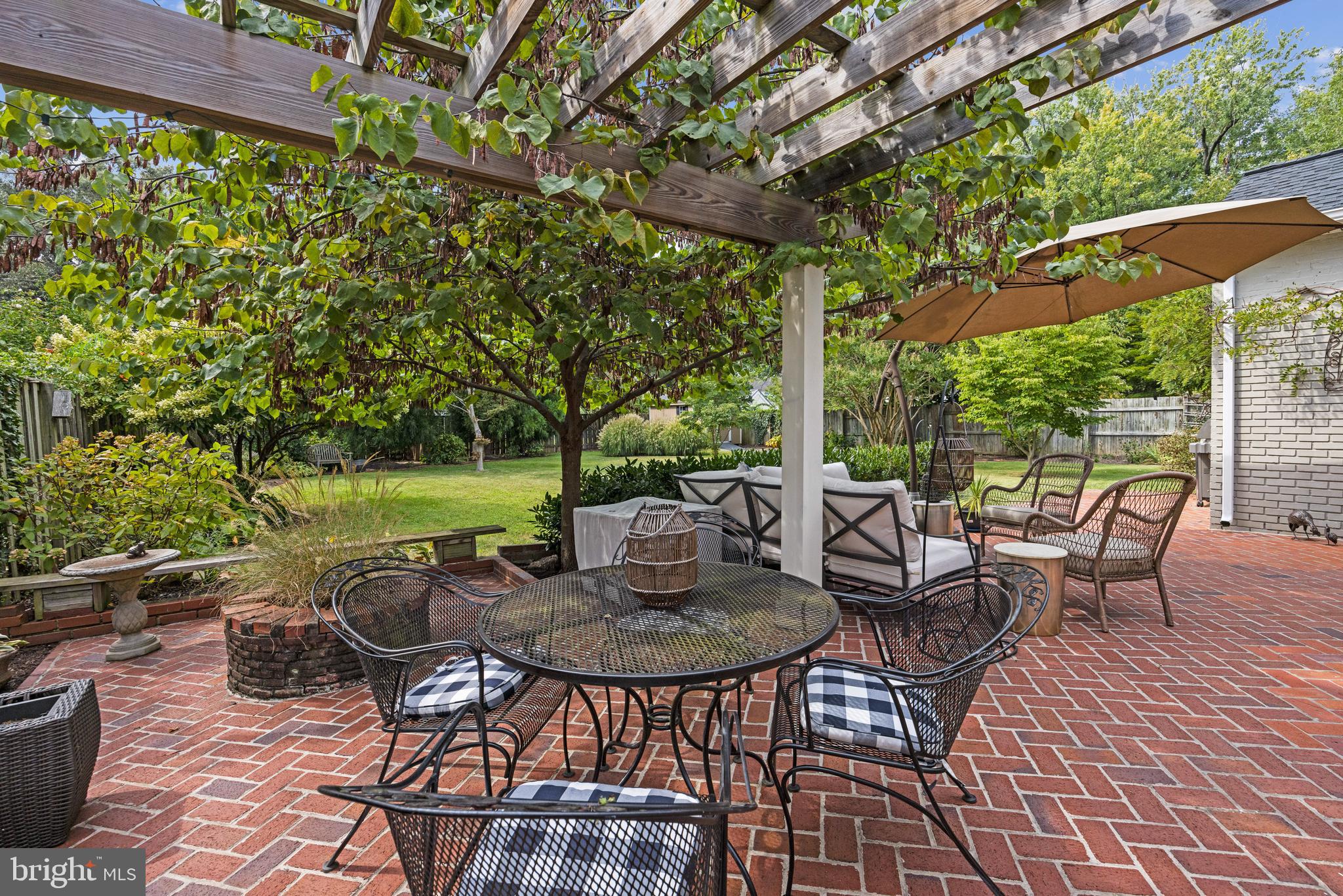 NEW ALEXANDRIA - Residential