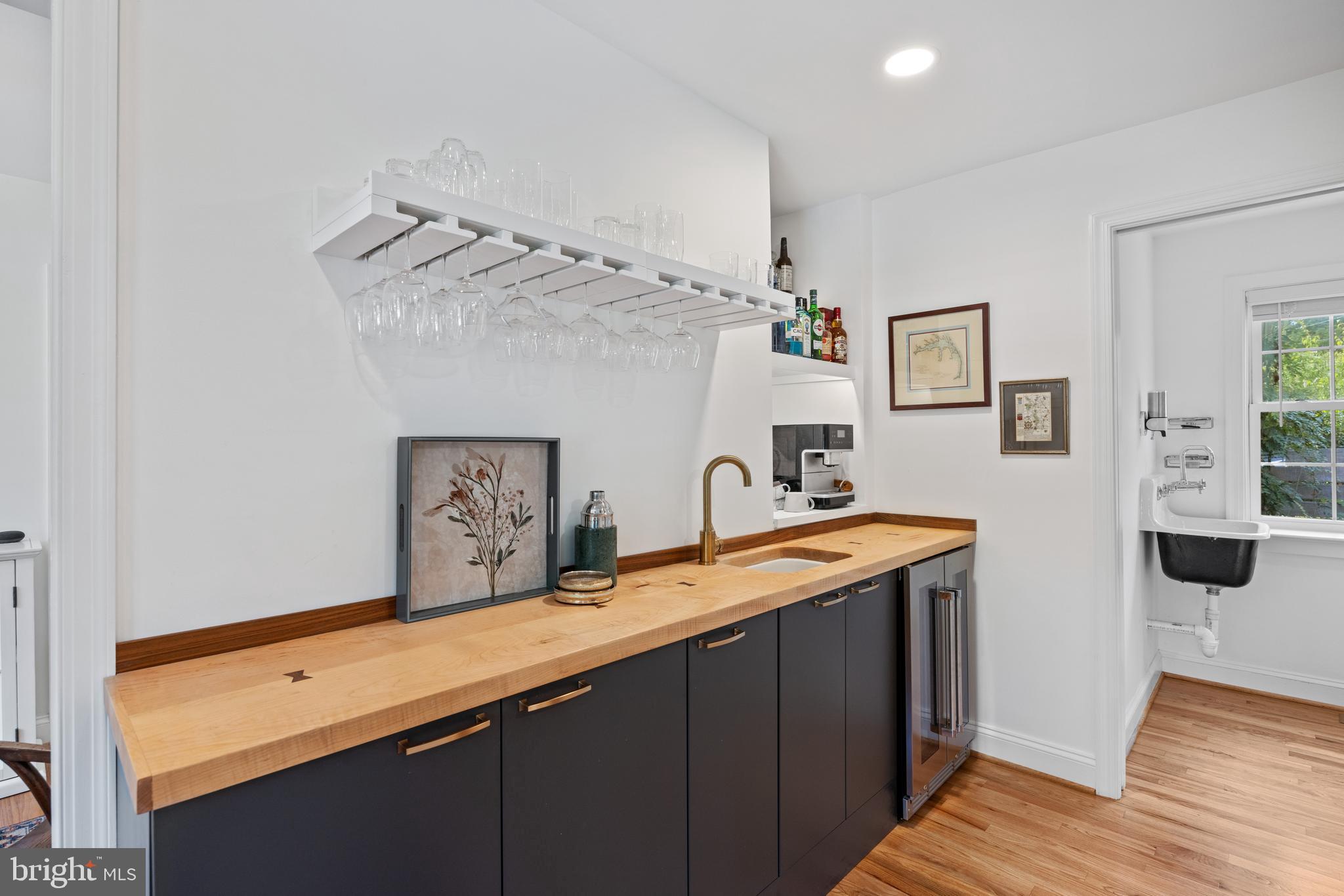 NEW ALEXANDRIA - Residential