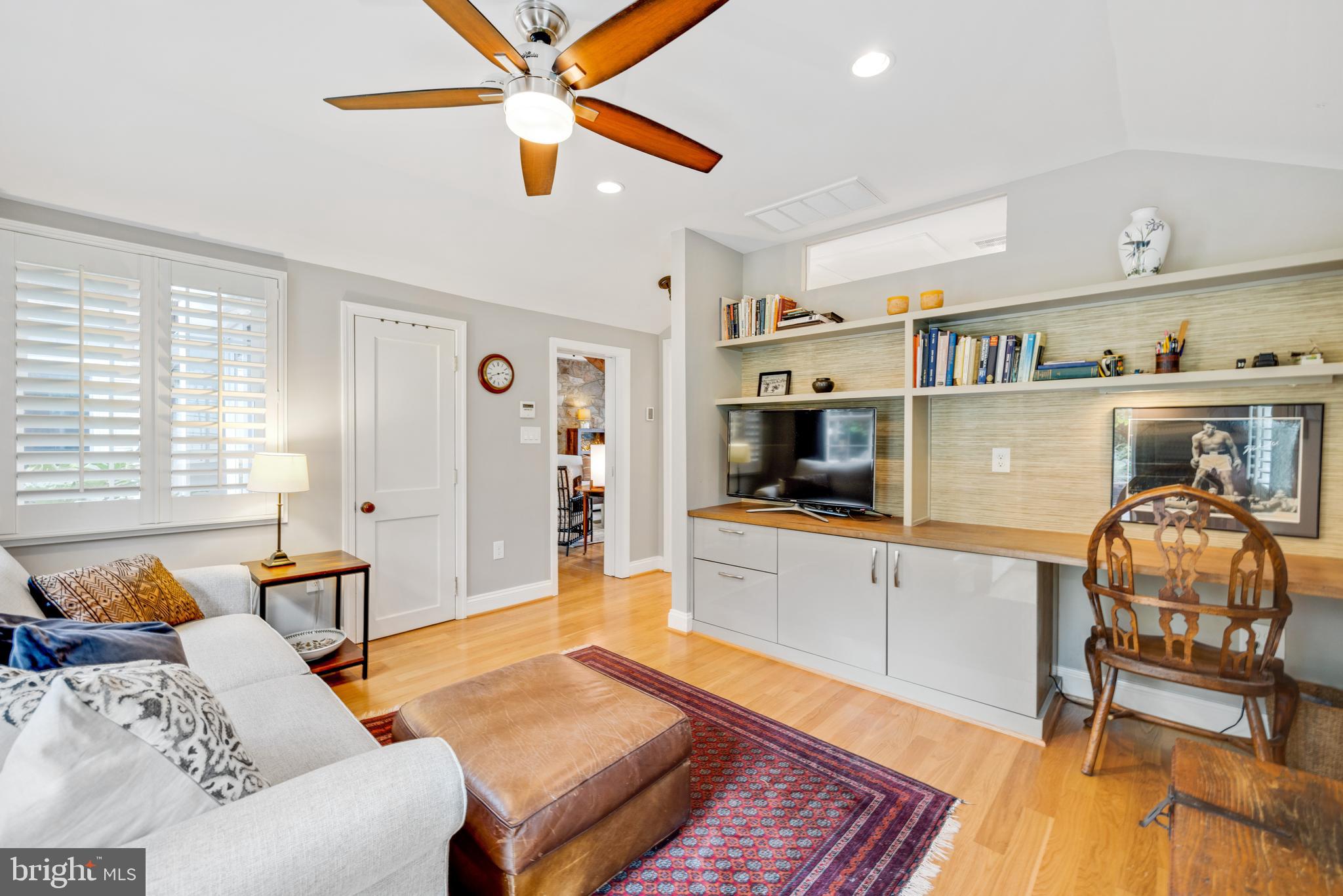 NEW ALEXANDRIA - Residential