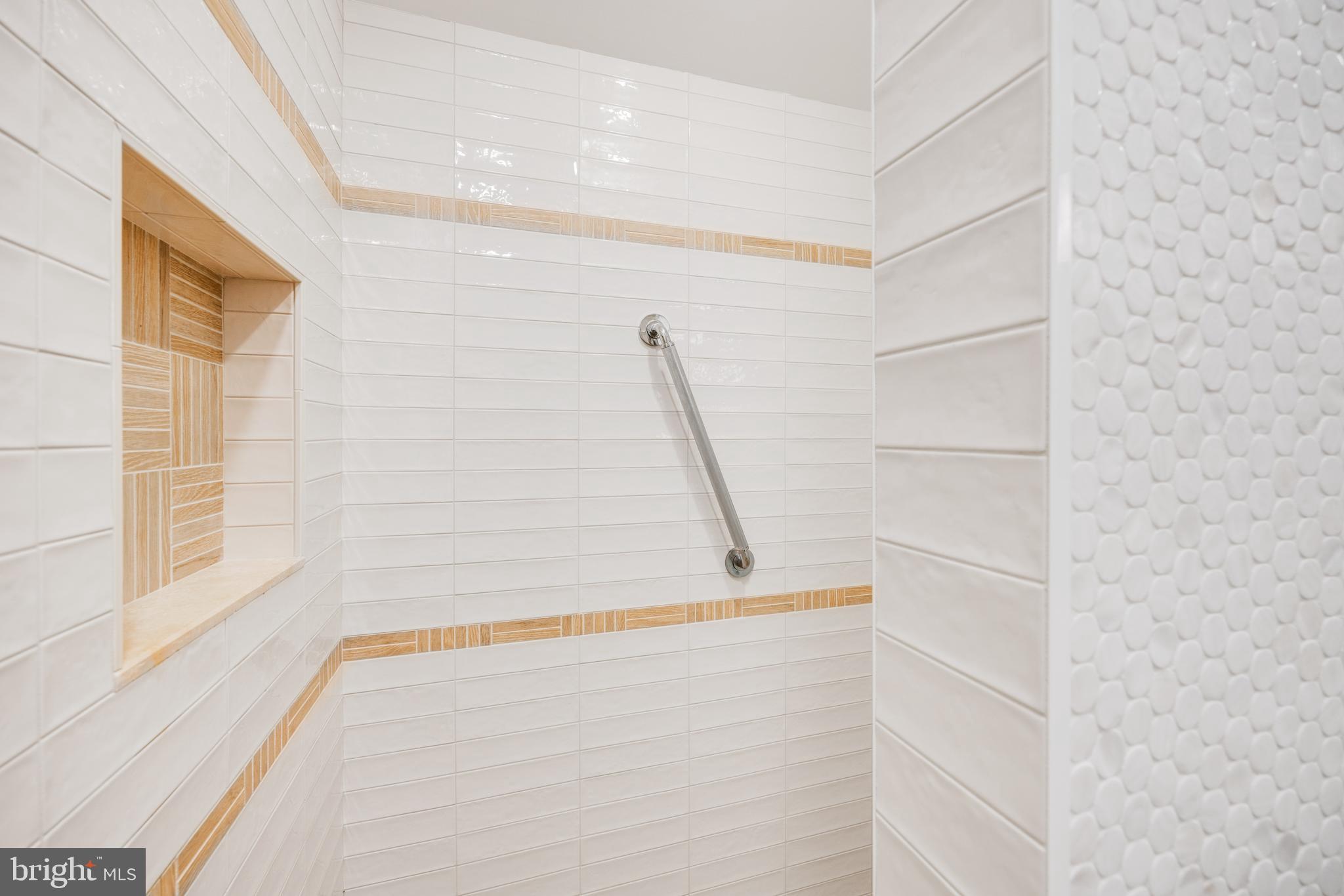 NEW ALEXANDRIA - Residential