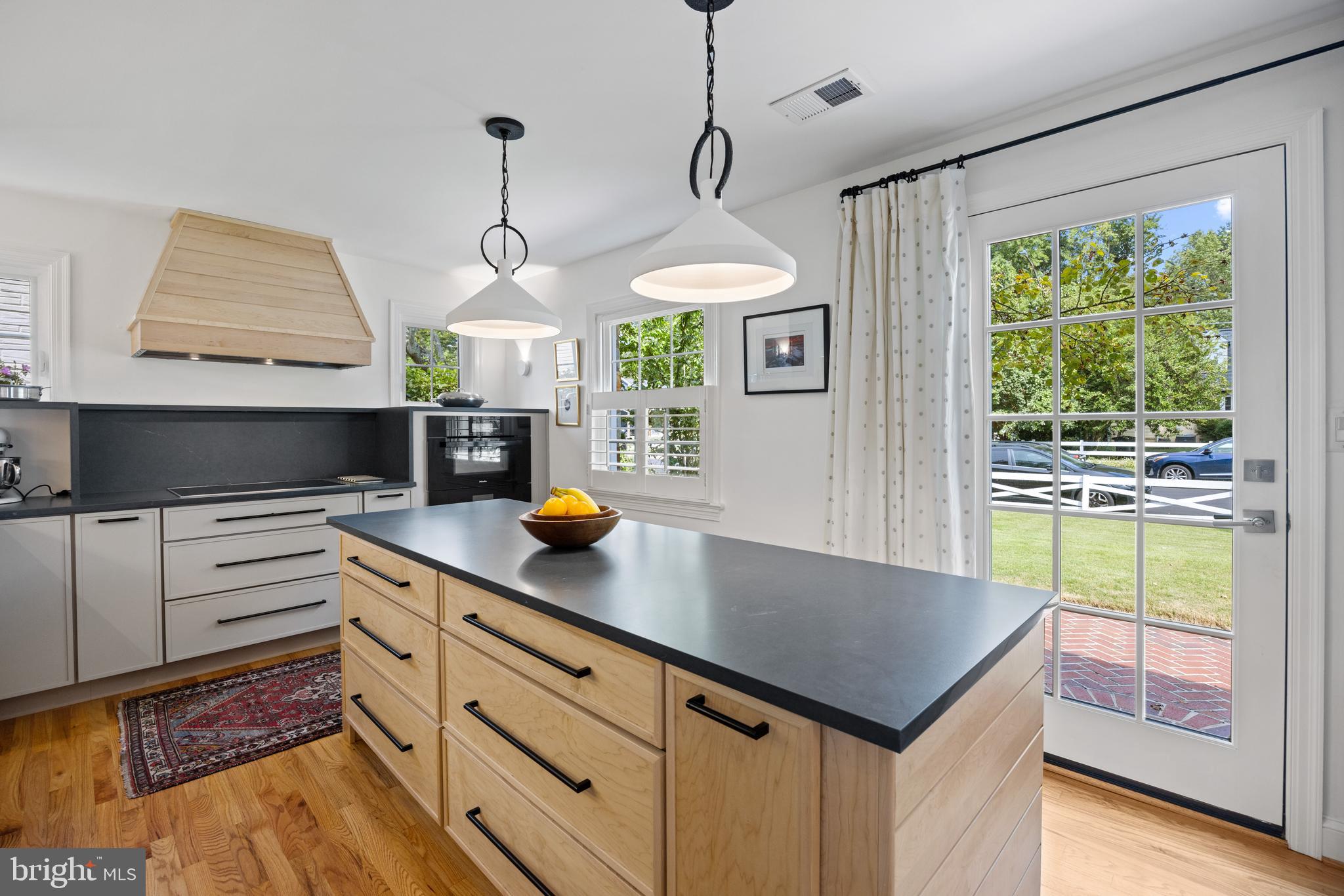 NEW ALEXANDRIA - Residential