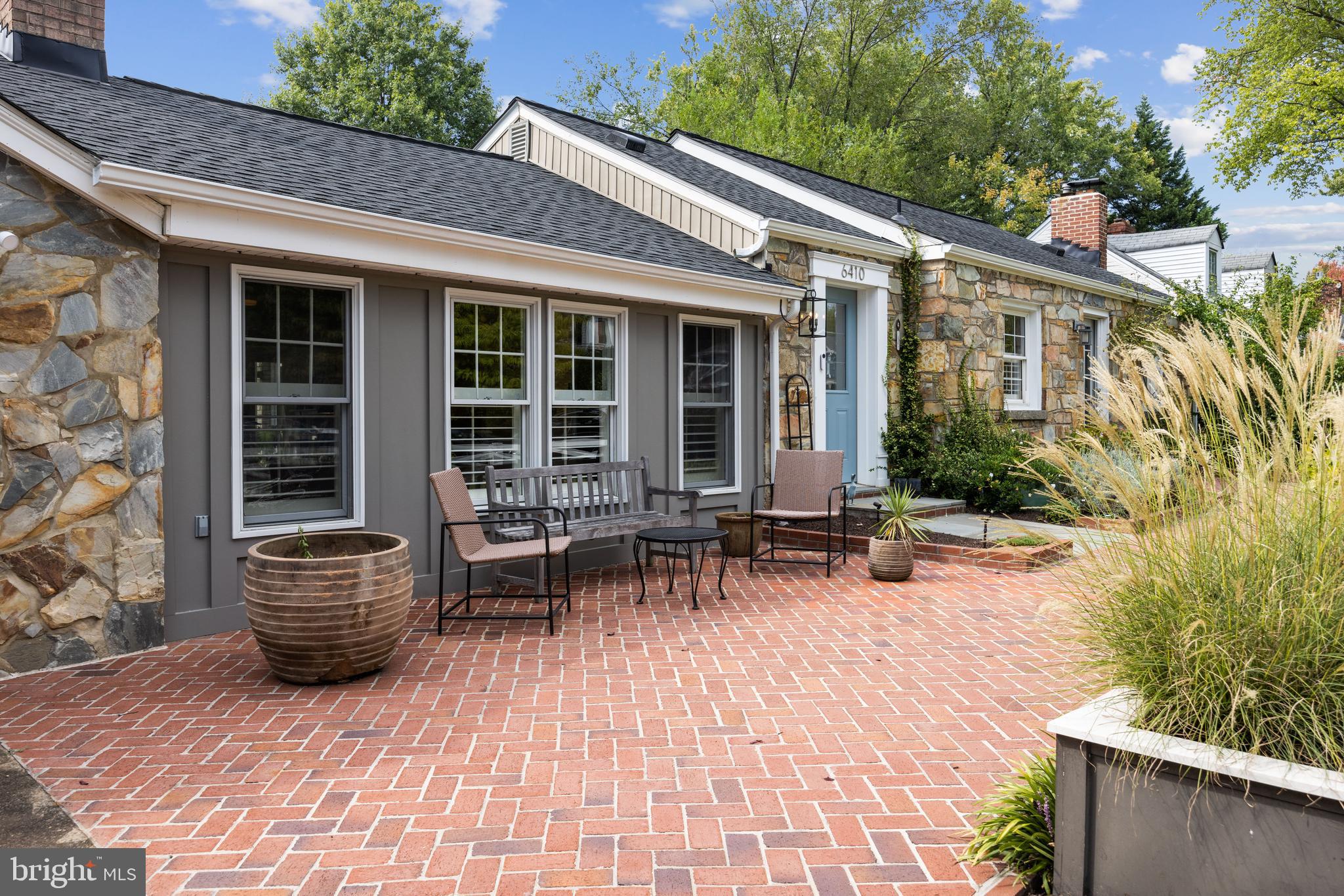 NEW ALEXANDRIA - Residential