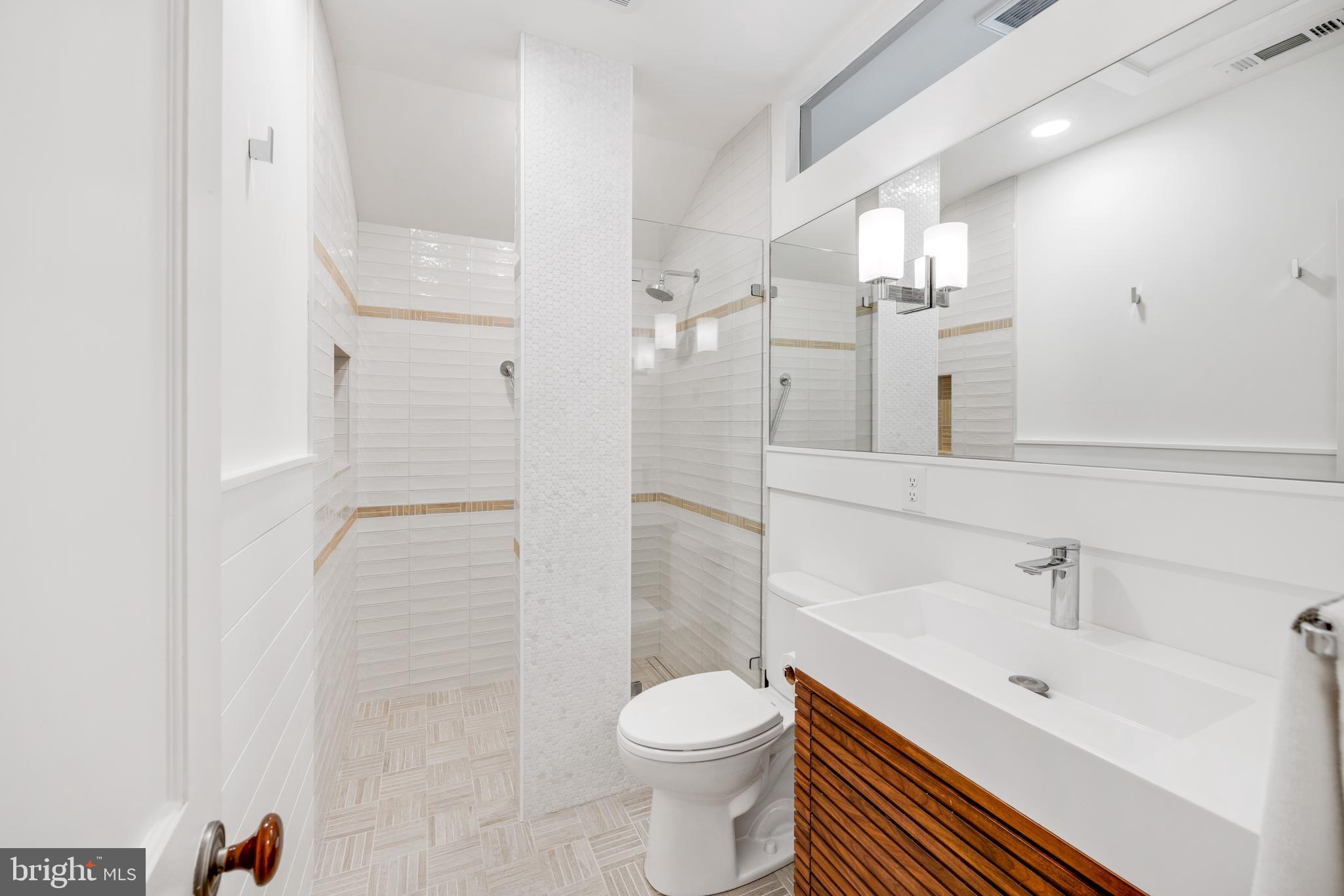 NEW ALEXANDRIA - Residential