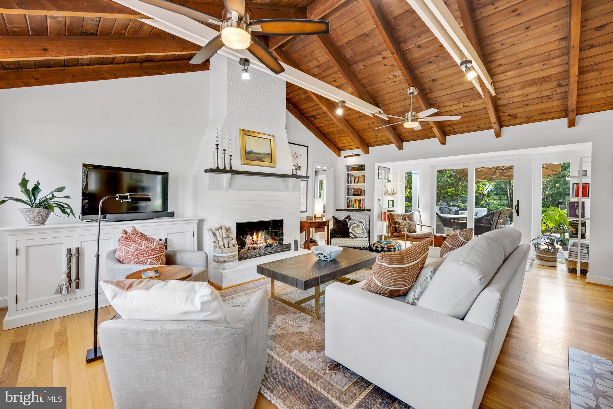 NEW ALEXANDRIA - Residential