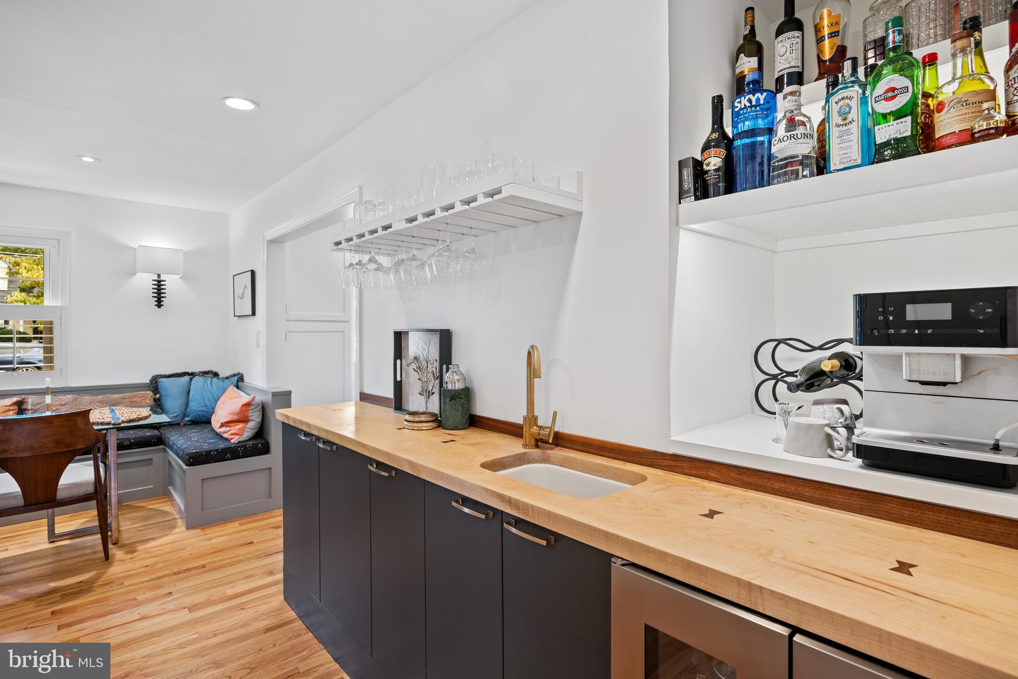 NEW ALEXANDRIA - Residential