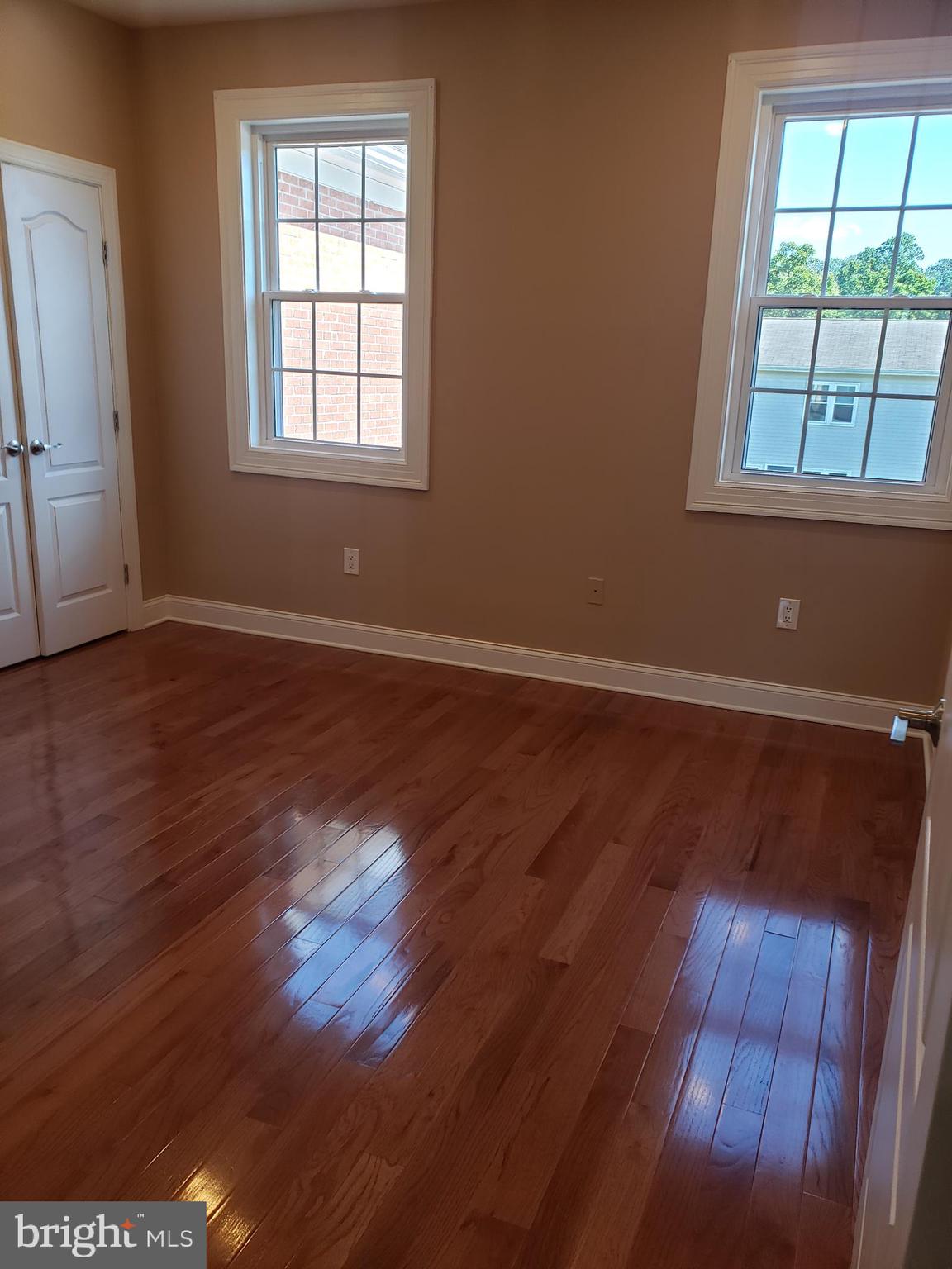 ANNANDALE ACRES - Residential Lease