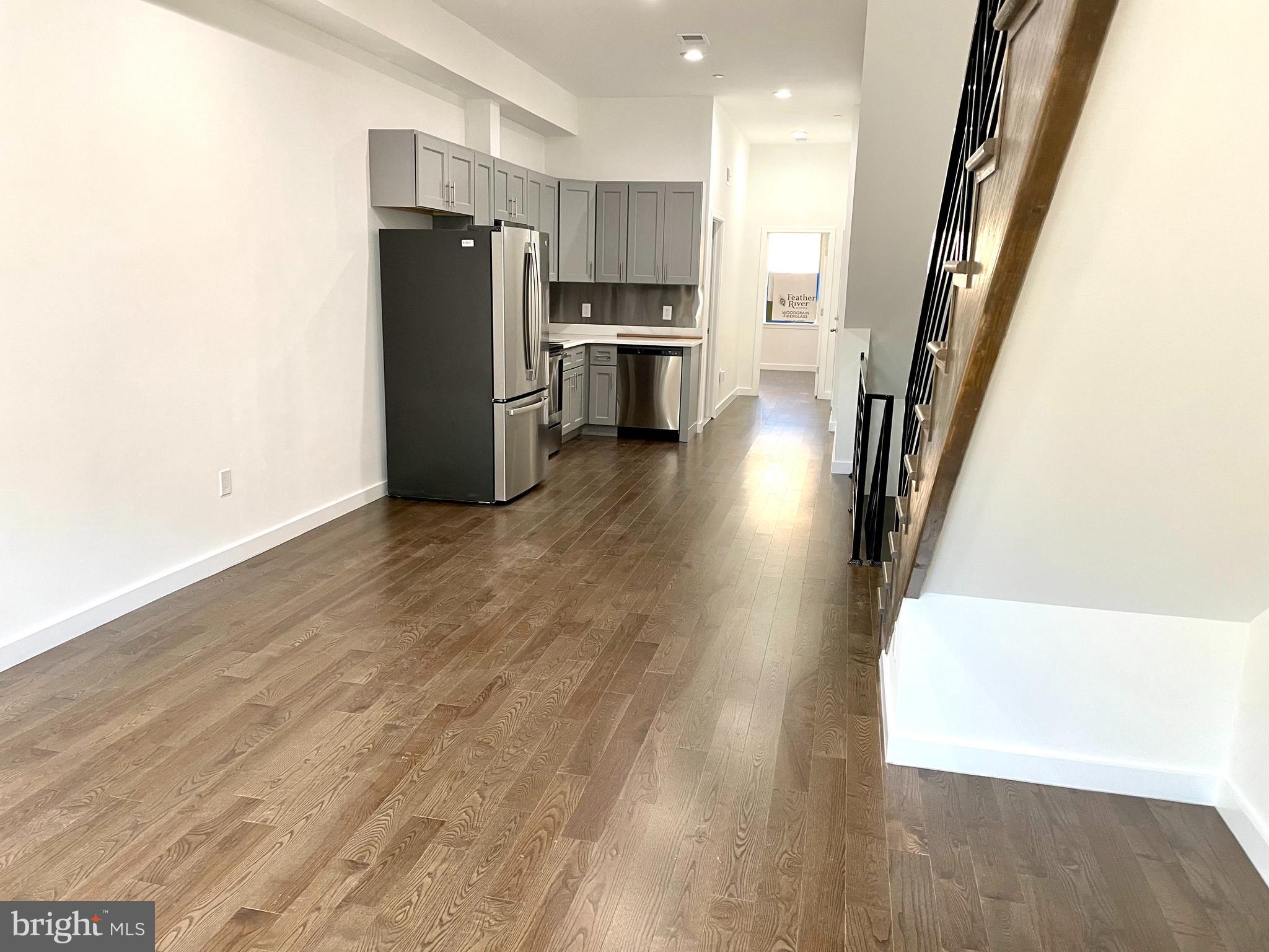 POPLAR - Residential Lease