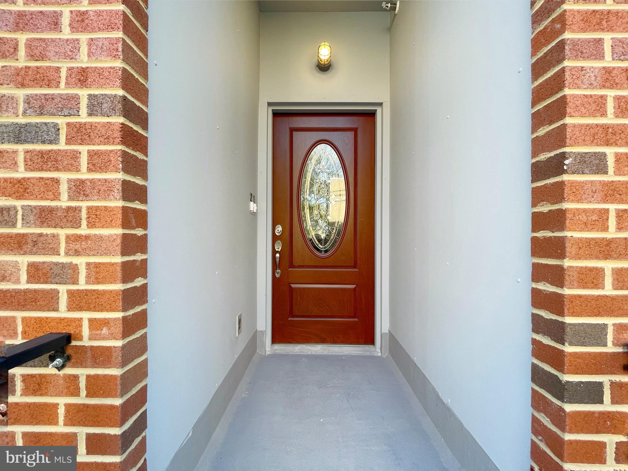 POPLAR - Residential Lease