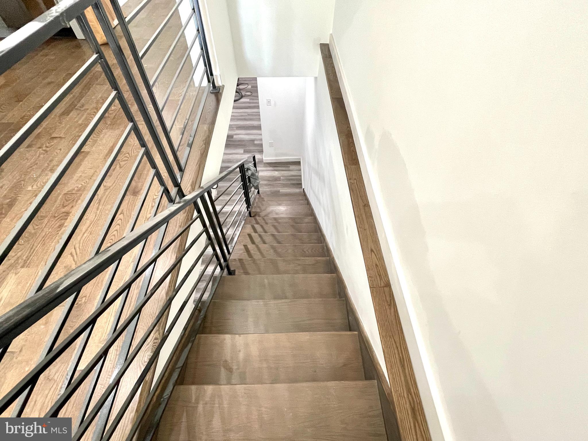 POPLAR - Residential Lease