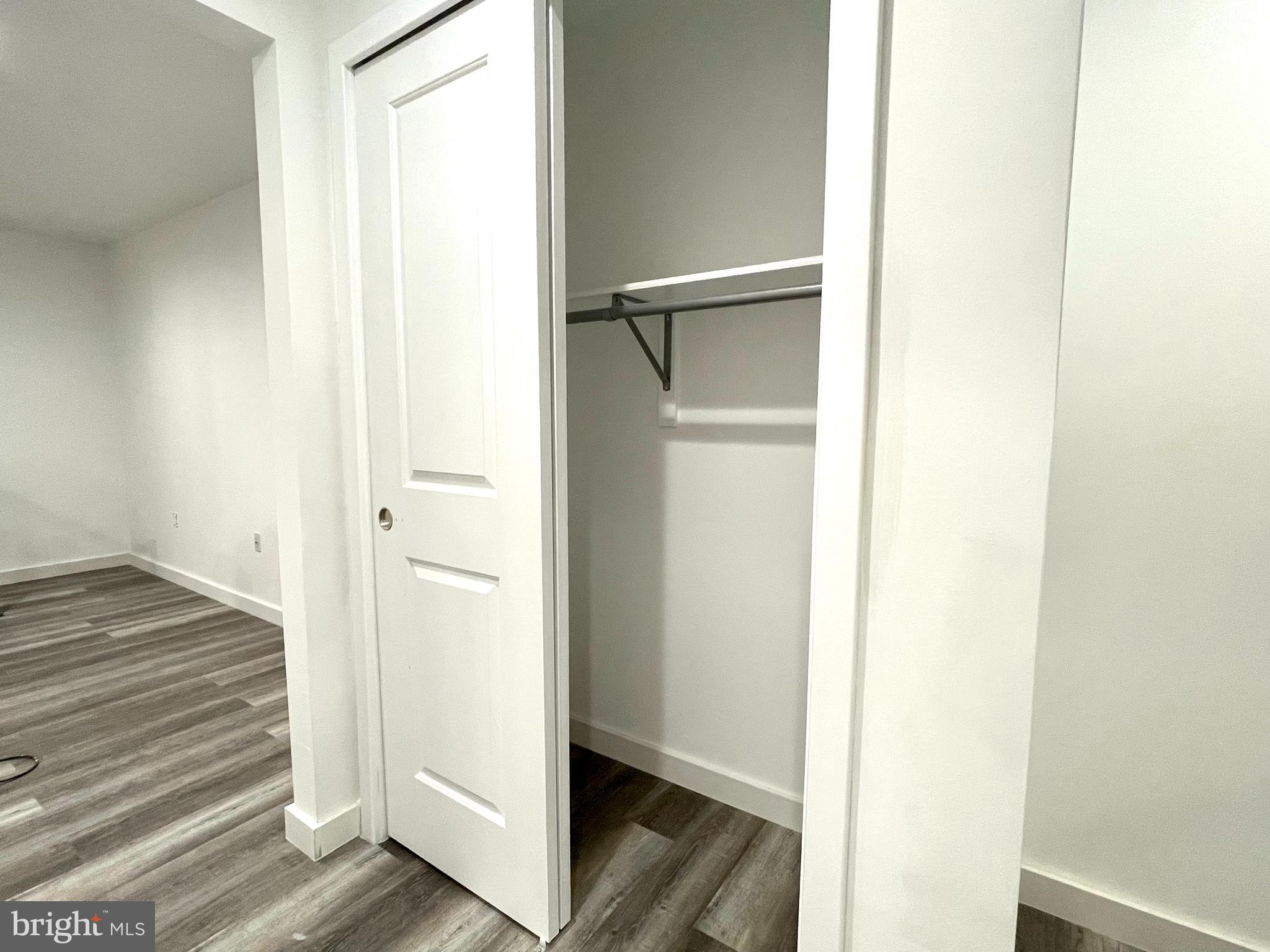 POPLAR - Residential Lease