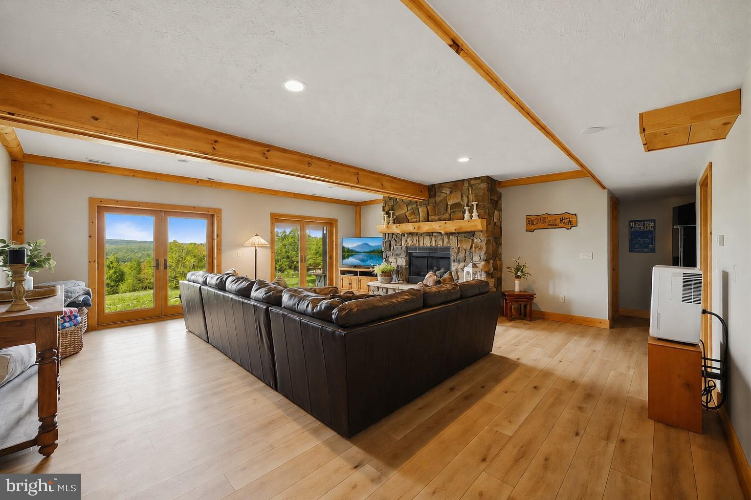 THE VIEW - Residential