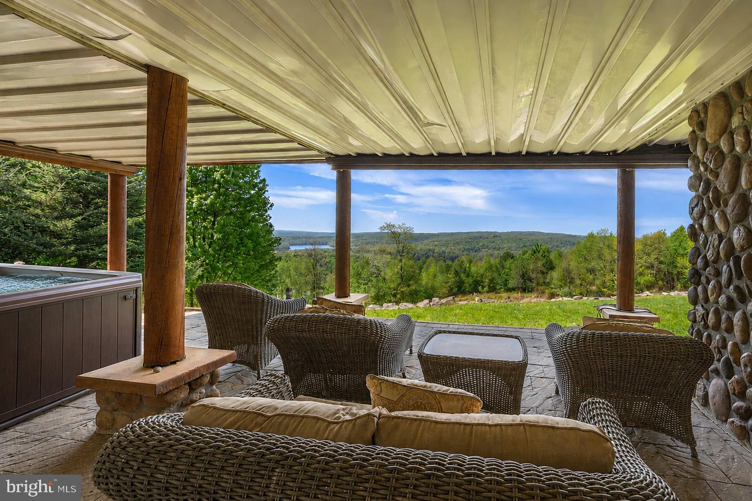 THE VIEW - Residential