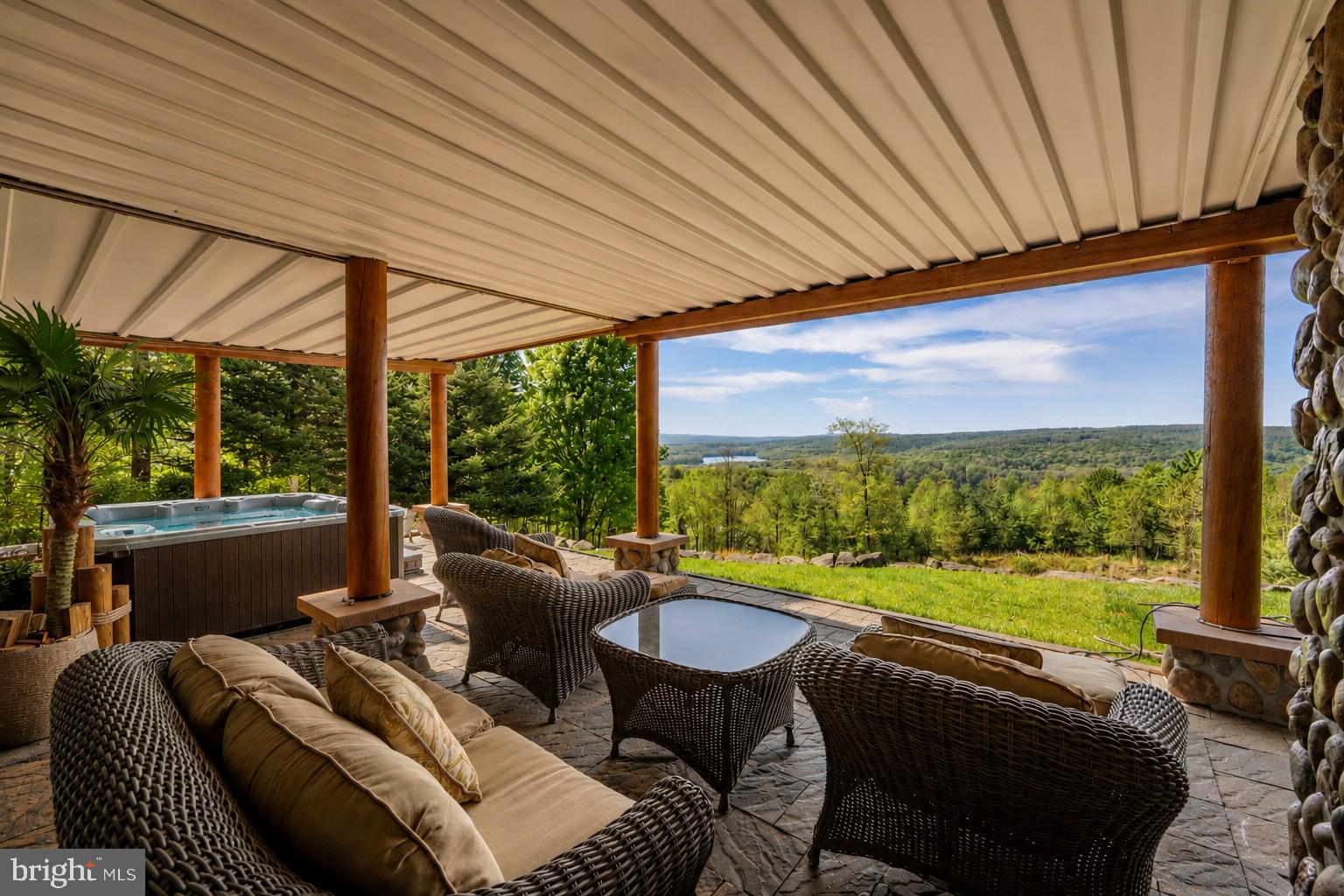 THE VIEW - Residential