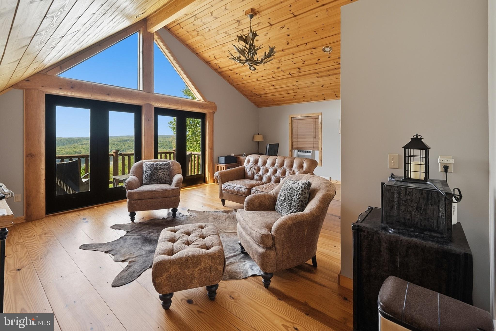 THE VIEW - Residential