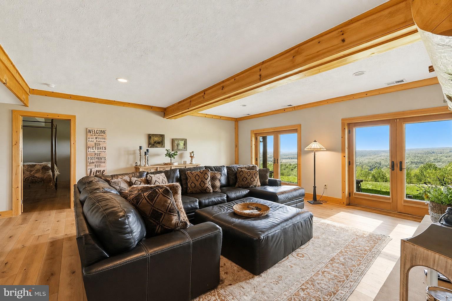 THE VIEW - Residential
