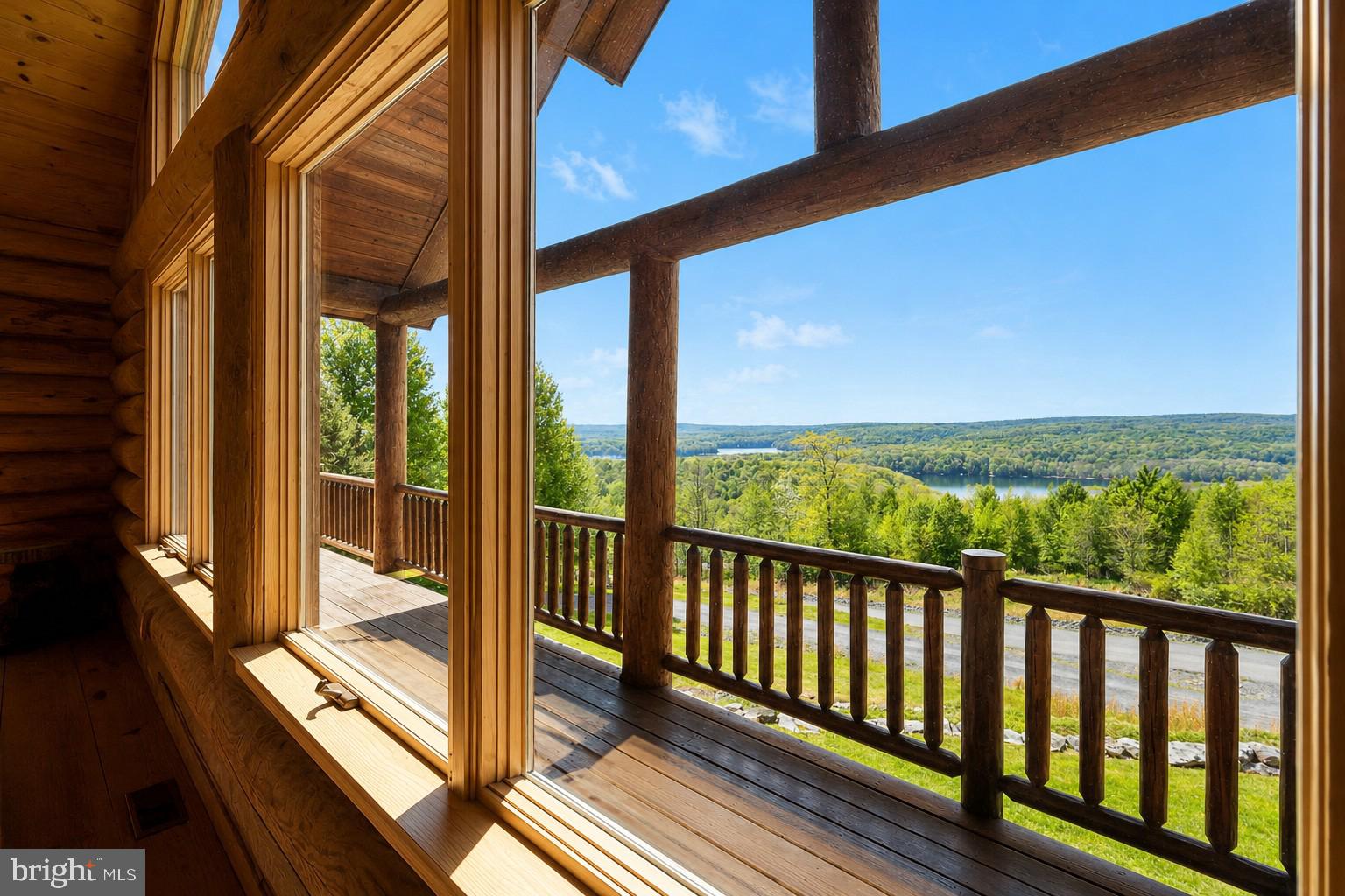 THE VIEW - Residential