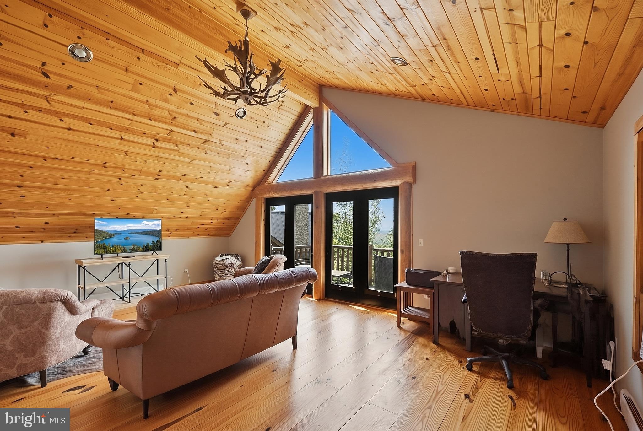 THE VIEW - Residential