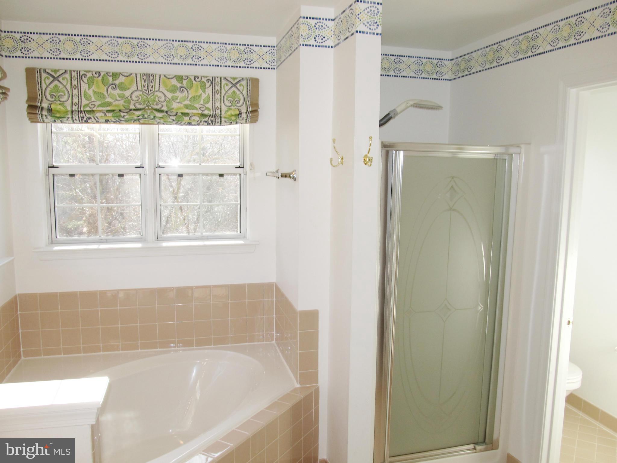 CONSTITUTION HILLS - Residential