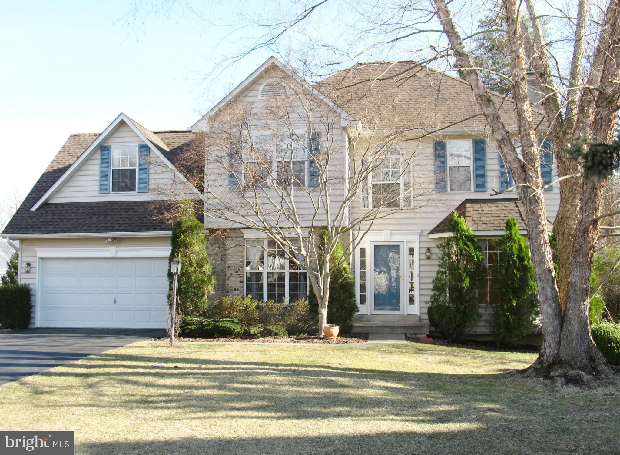 CONSTITUTION HILLS - Residential