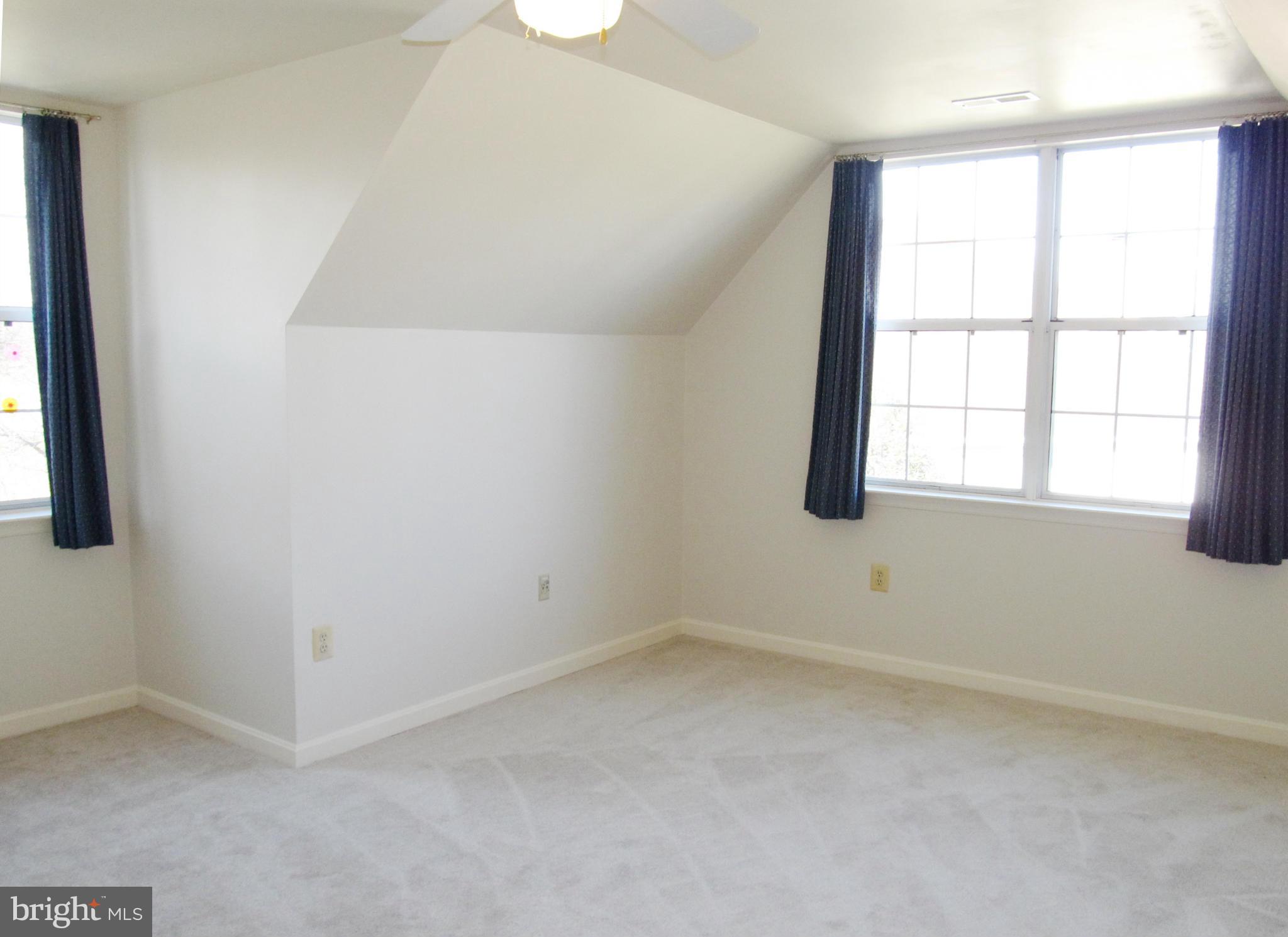 CONSTITUTION HILLS - Residential