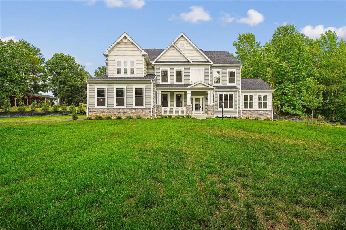 1907 MACKIEBETH COURT