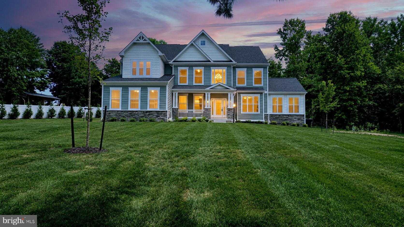 1907 MACKIEBETH COURT