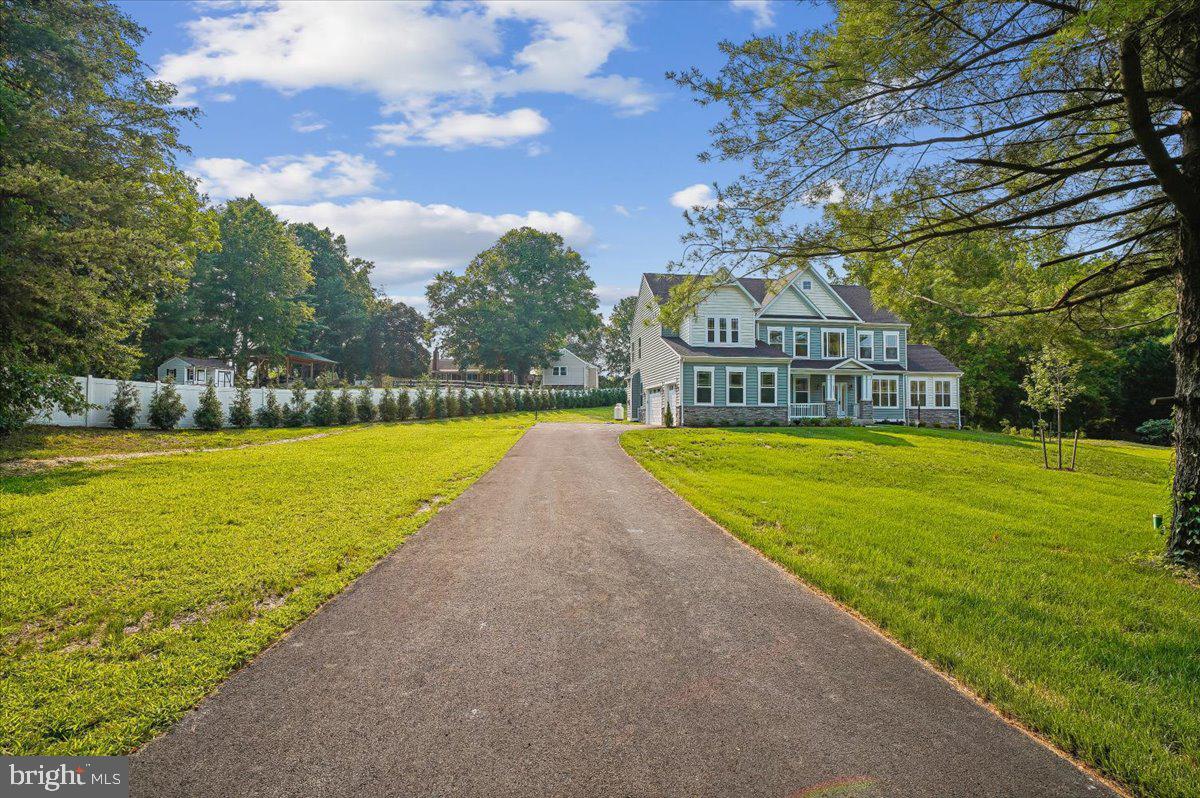 1907 MACKIEBETH COURT