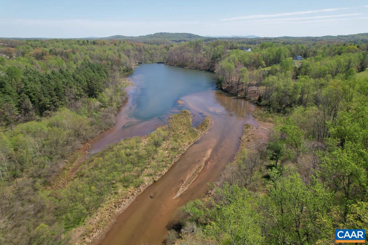 FOXCHASE - Residential