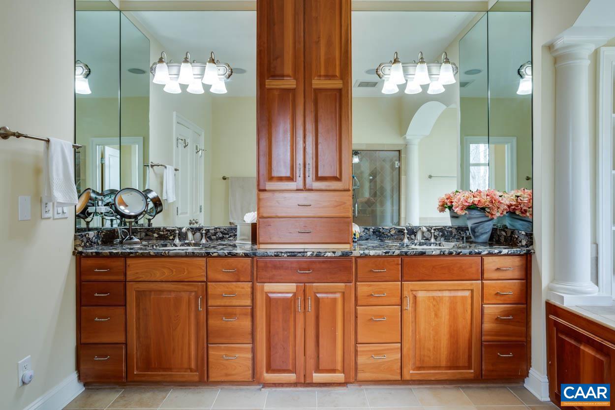 FOXCHASE - Residential