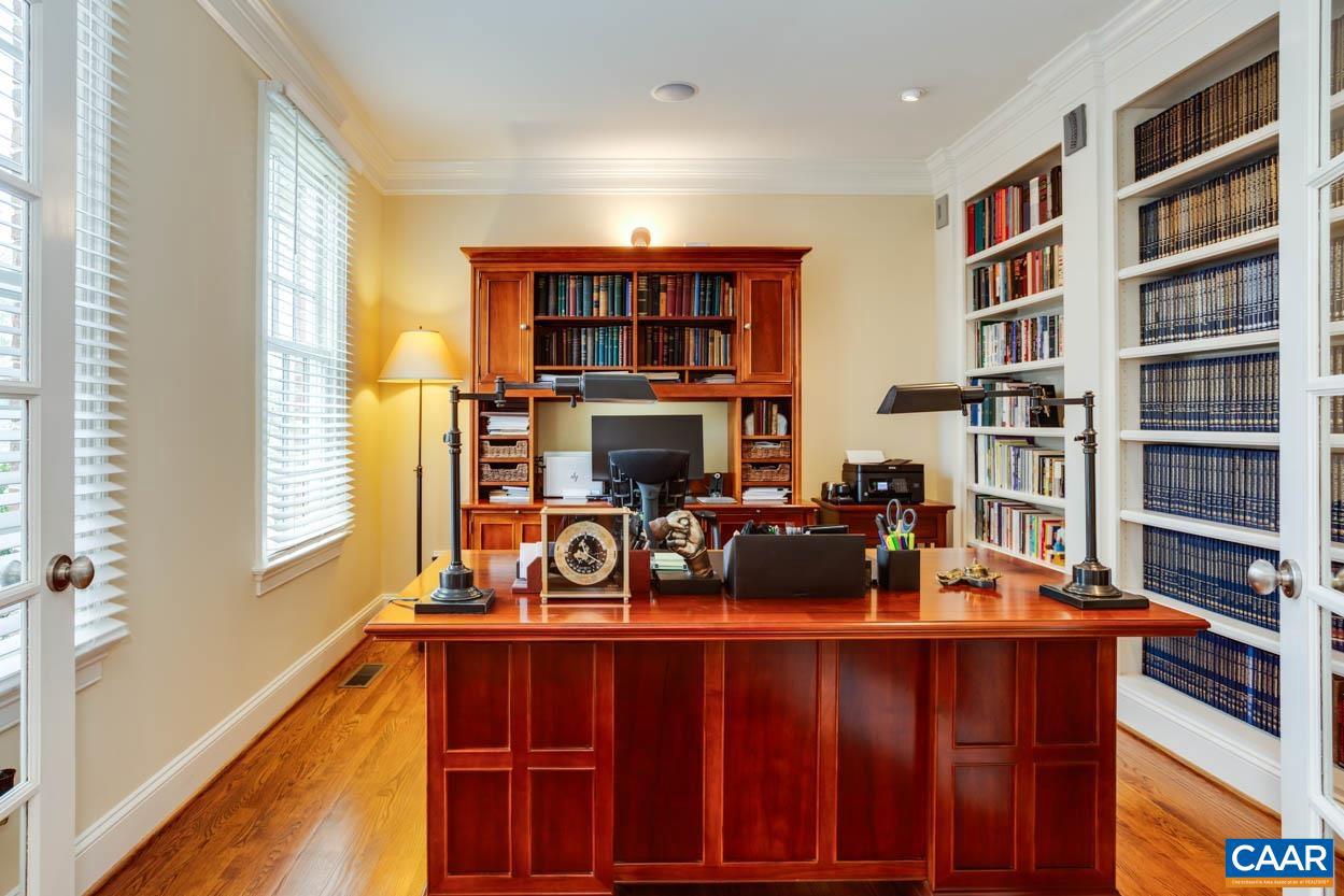 FOXCHASE - Residential