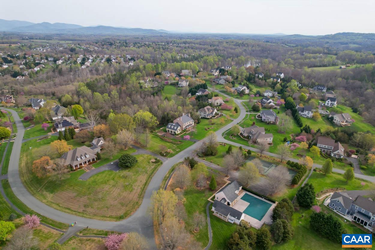 FOXCHASE - Residential