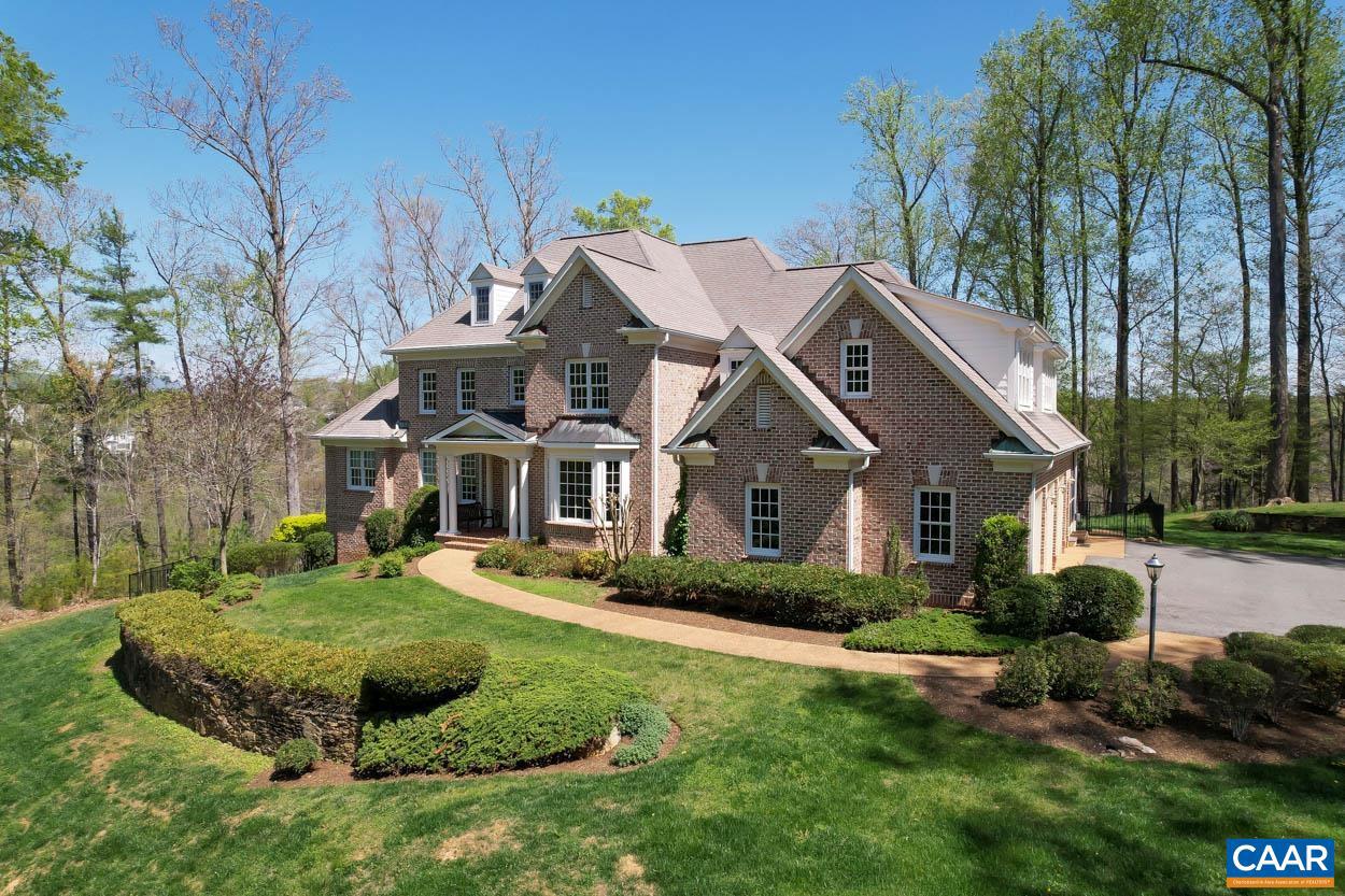 FOXCHASE - Residential