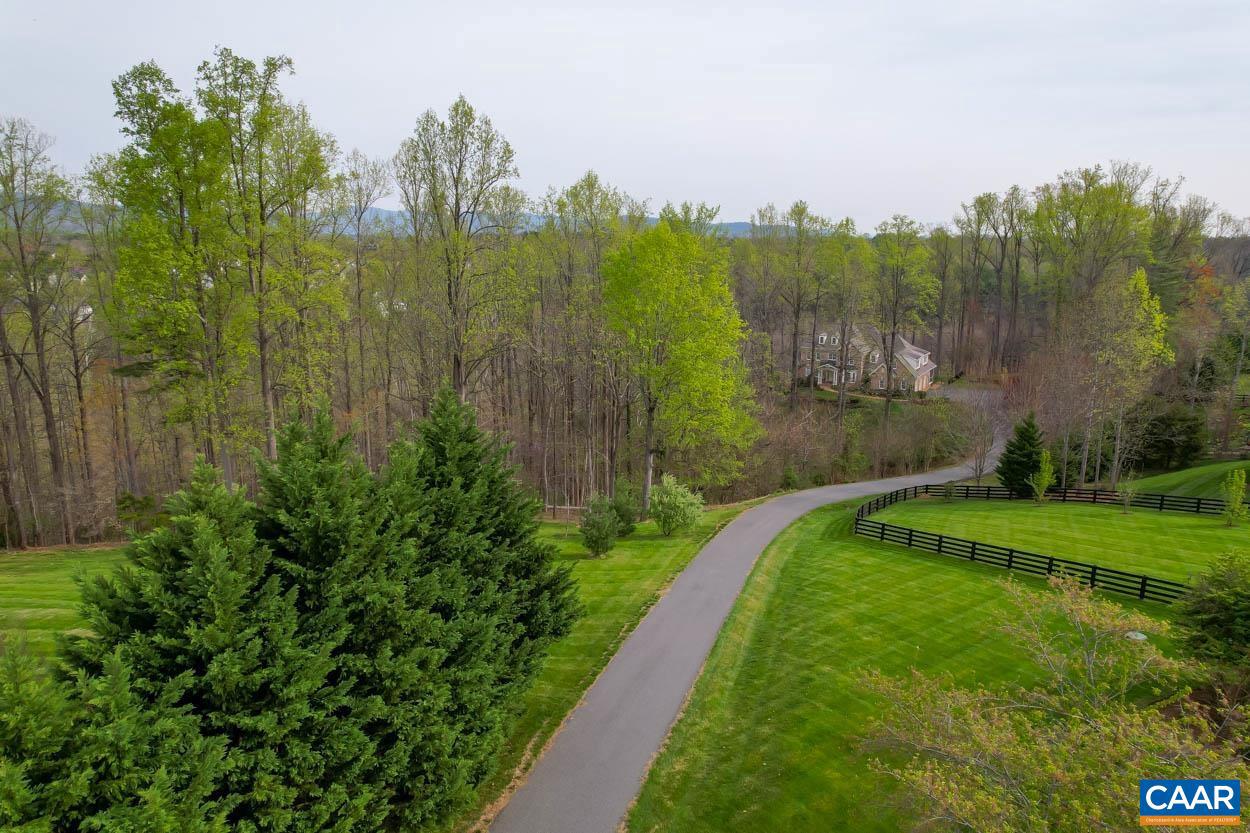 FOXCHASE - Residential