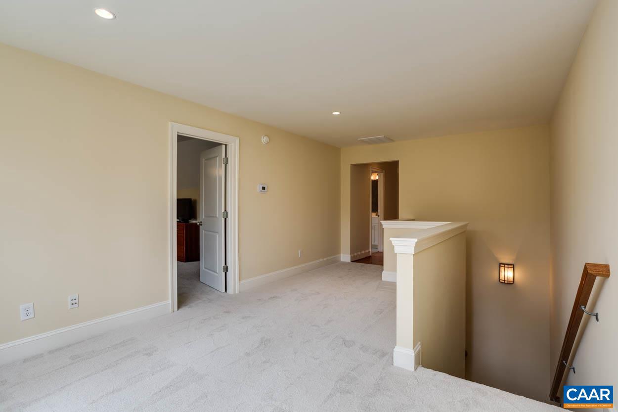 FOXCHASE - Residential