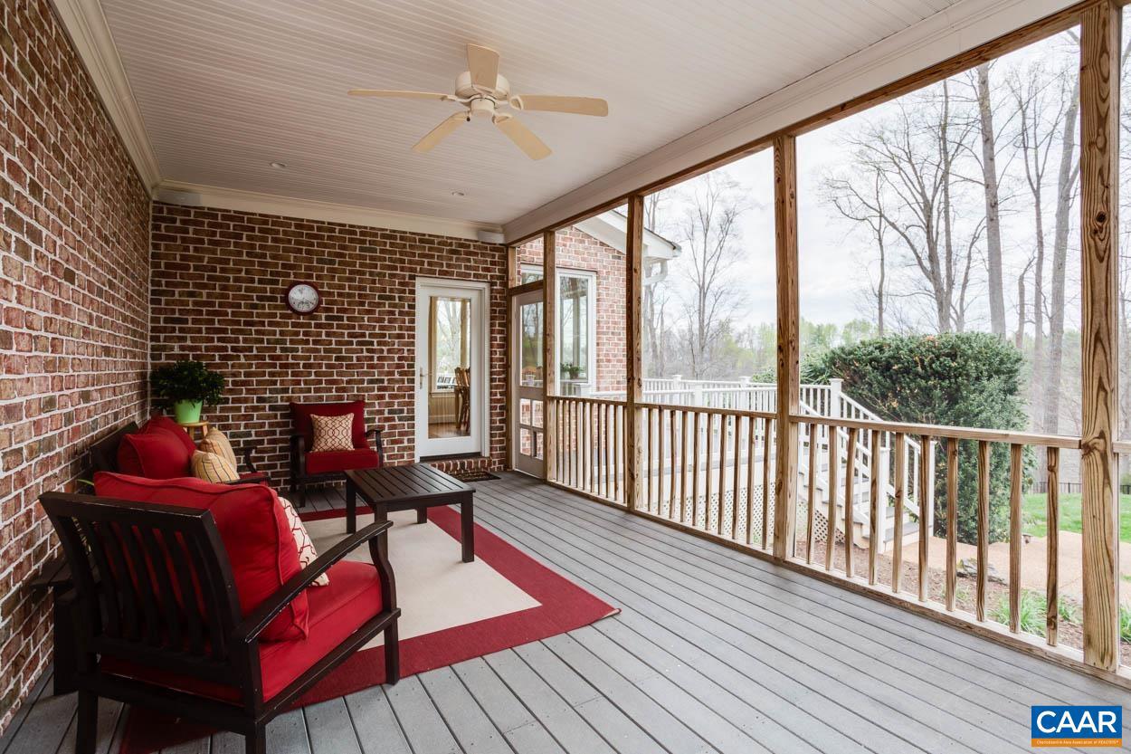 FOXCHASE - Residential