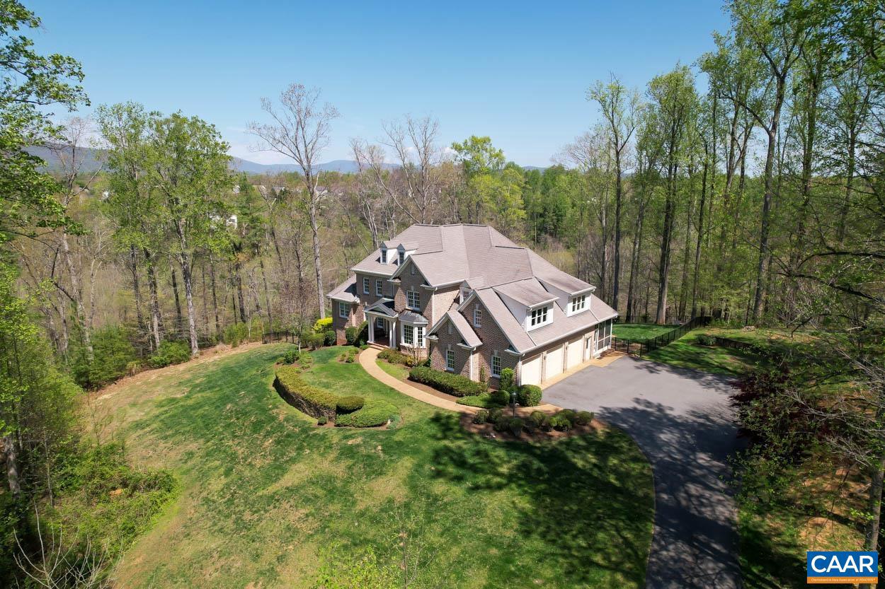 FOXCHASE - Residential