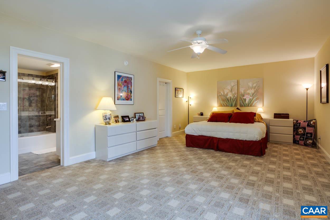 FOXCHASE - Residential