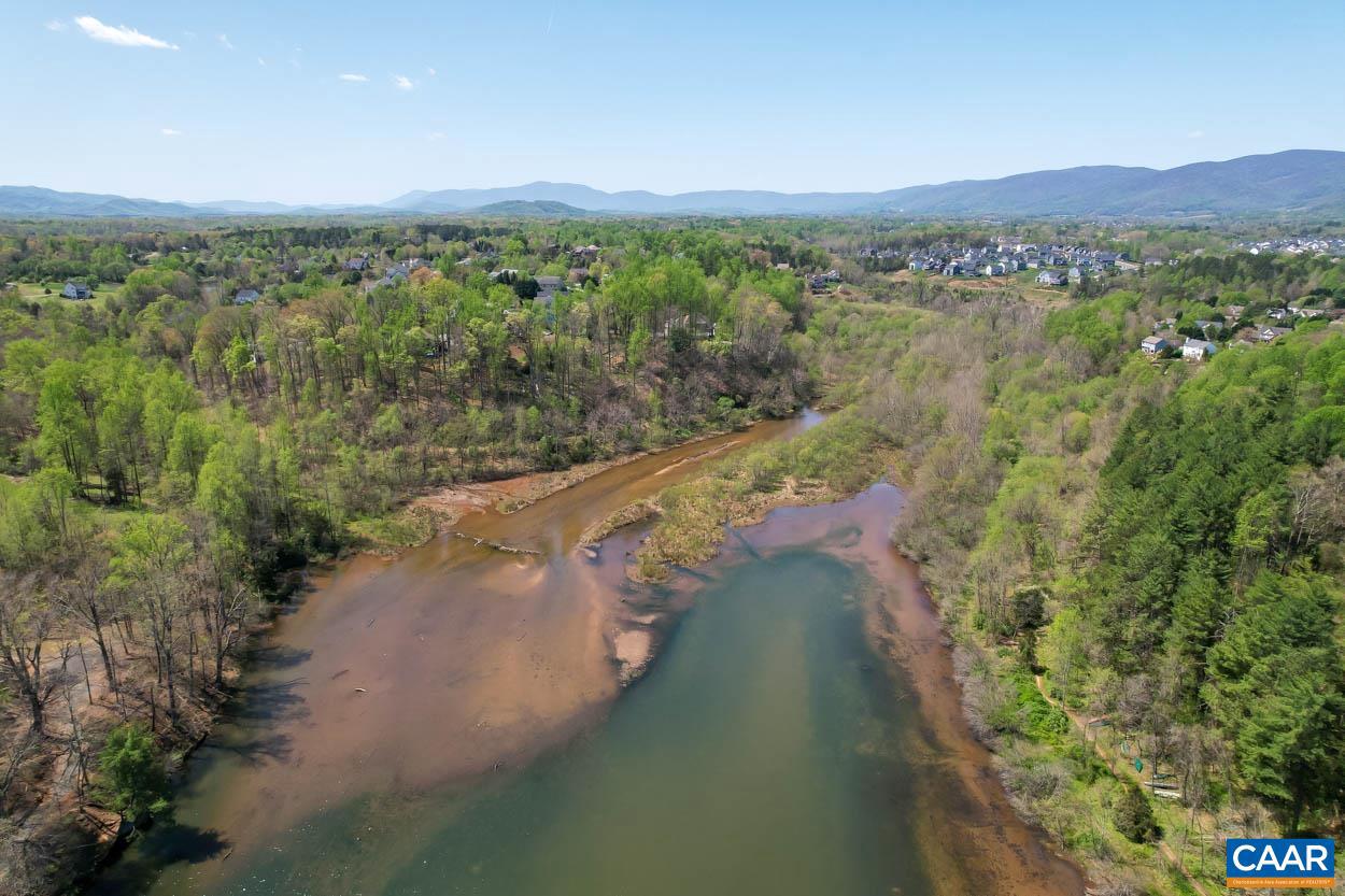 FOXCHASE - Residential