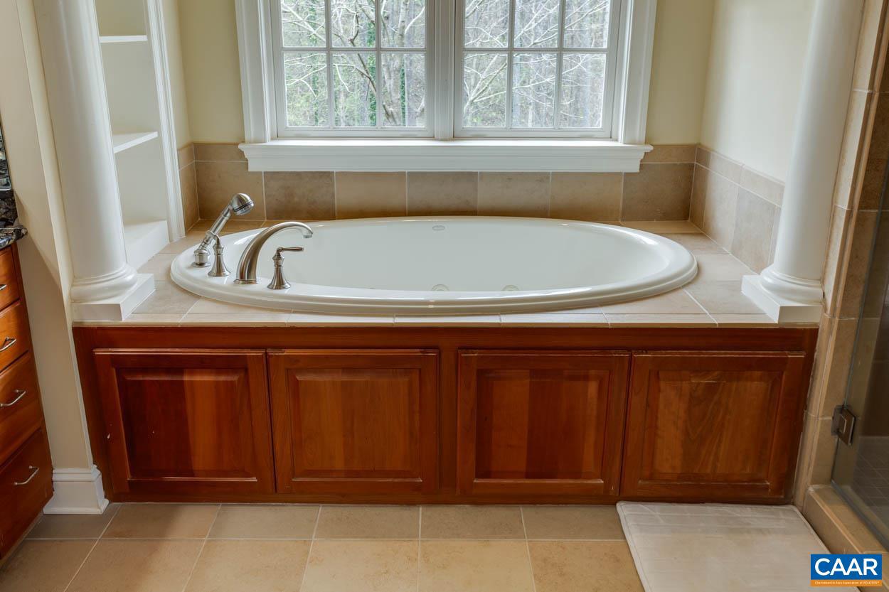 FOXCHASE - Residential