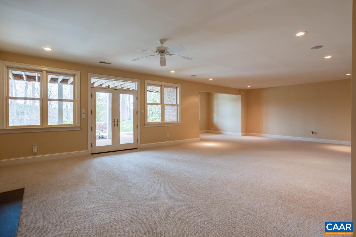 FOXCHASE - Residential