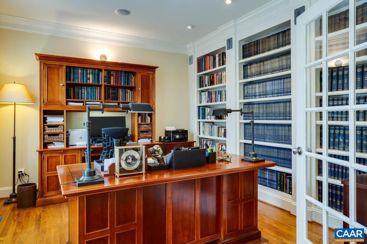 FOXCHASE - Residential