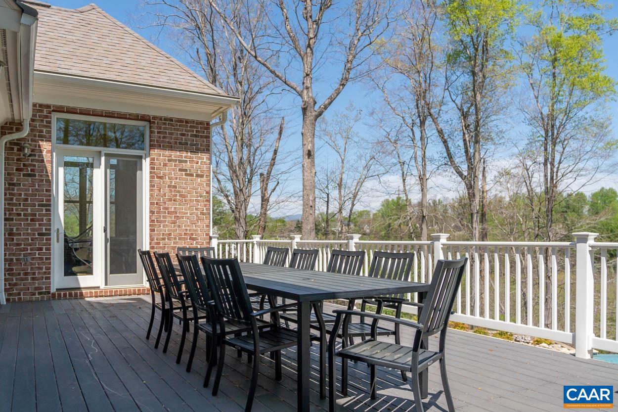 FOXCHASE - Residential